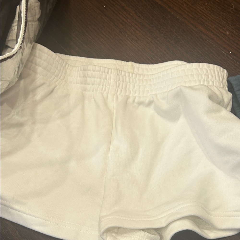 Aritzia White Women Shorts